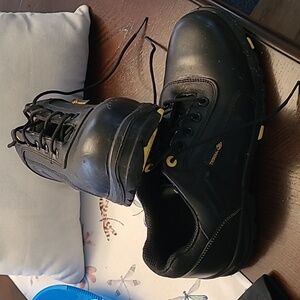 Terra steel toe work shoes
